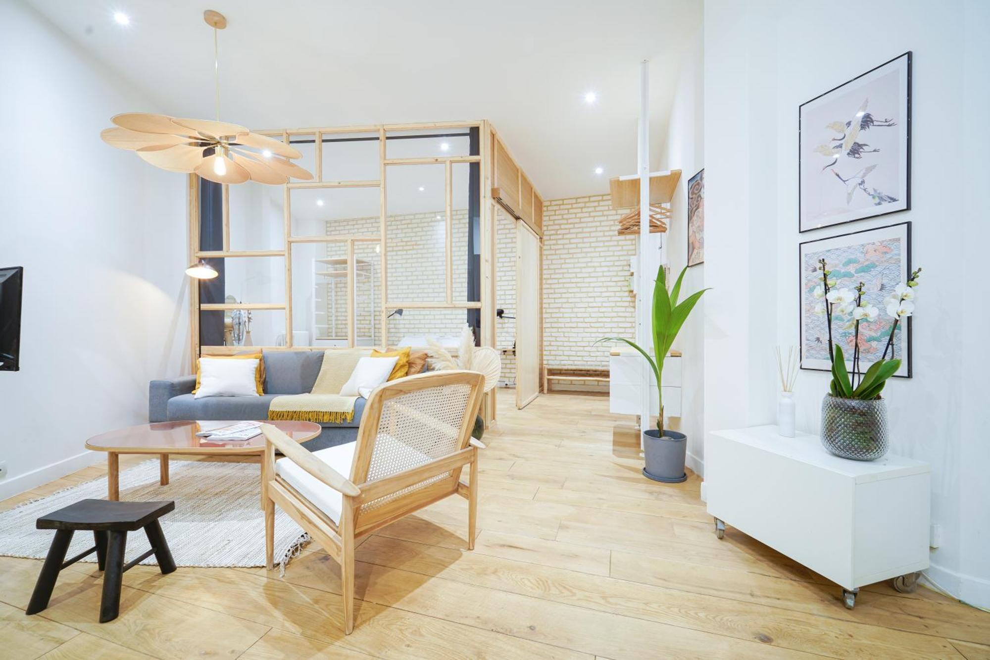 Parisuites Central Canal Saint Martin Luxe & Chic & Cosy Exterior photo